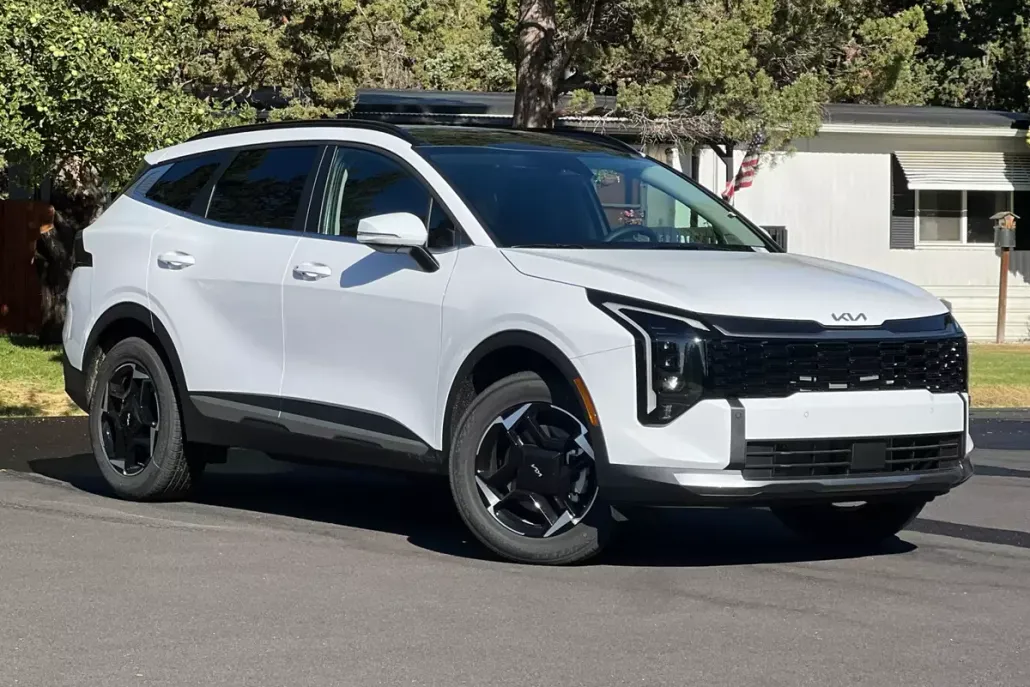 2026 Kia Sportage EX photo 1