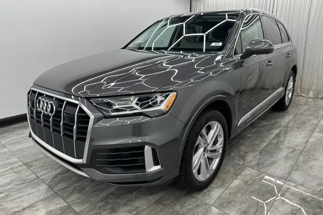 2023 Audi Q7 Premium Plus photo 1