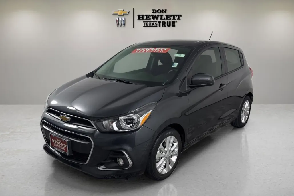 2018 Chevrolet Spark 1LT LT photo 1
