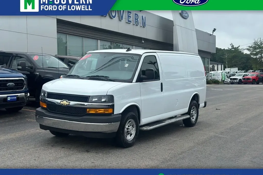 2023 Chevrolet Express 2500 Work Cargo Van photo 1