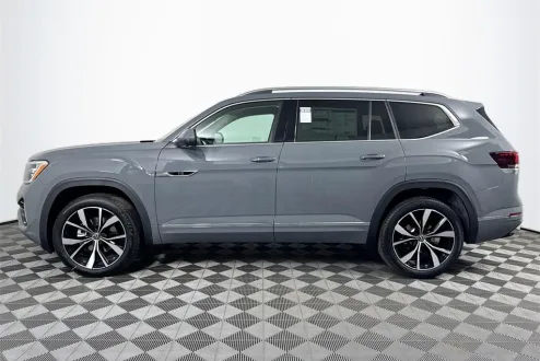 2025 Volkswagen Atlas SEL Premium R-Line photo 2