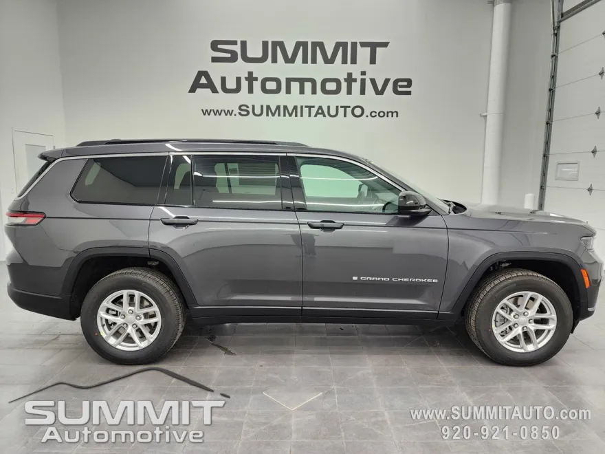 2025 Jeep Grand Cherokee Laredo X photo 1