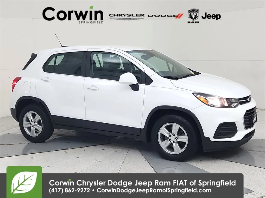 2019 Chevrolet Trax LS photo 1