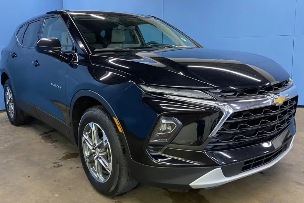 2023 Chevrolet Blazer 2LT photo 1