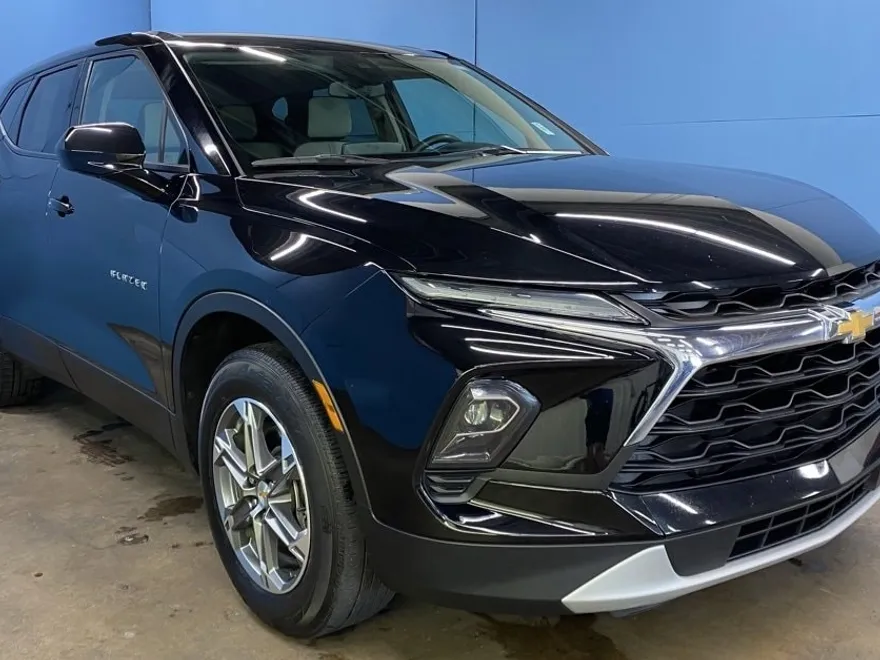 2023 Chevrolet Blazer 2LT photo 1