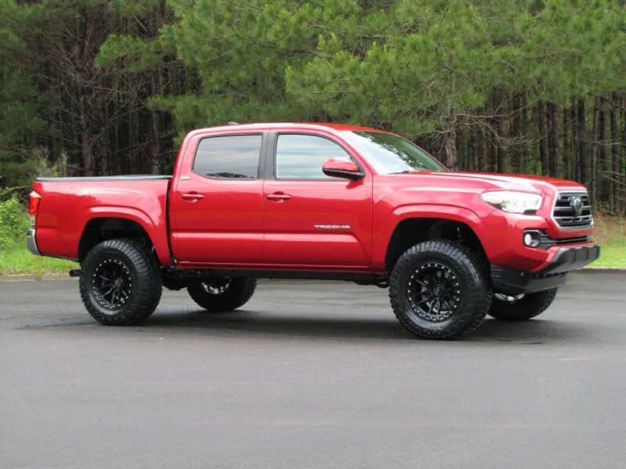 2019 Toyota Tacoma SR5 Double Cab photo 1