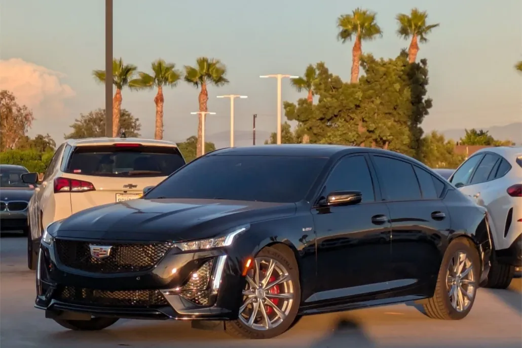 2024 Cadillac CT5 V photo 1