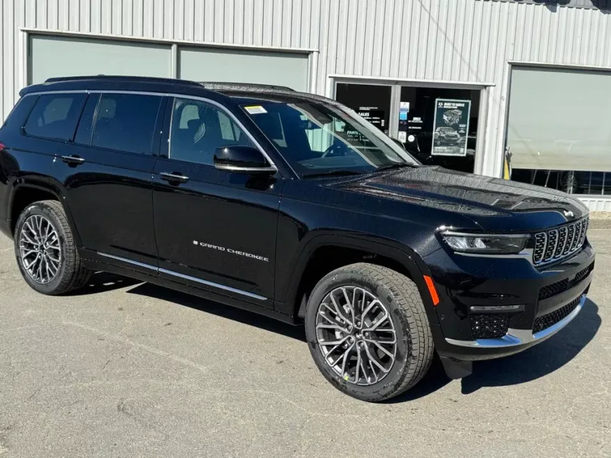 2025 Jeep Grand Cherokee L Summit Reserve photo 1