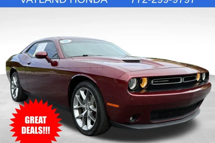 2021 Dodge Challenger SXT photo 1