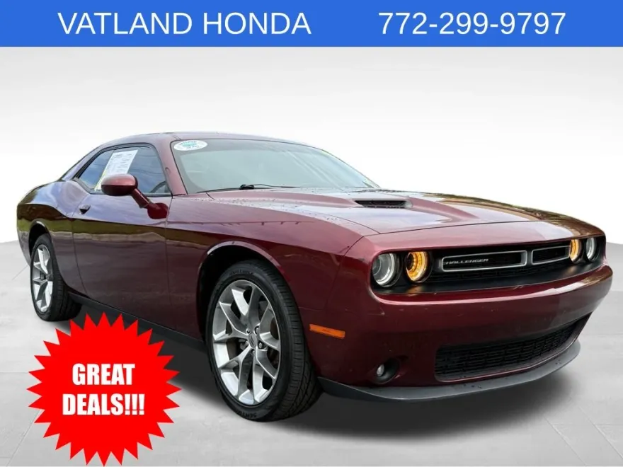 2021 Dodge Challenger SXT photo 1