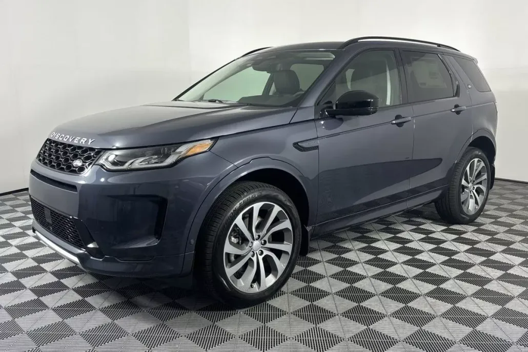 2025 Land Rover Discovery Sport S photo 1