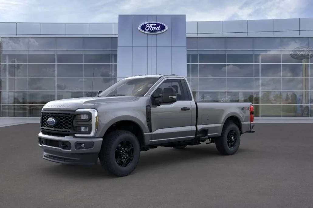 2025 Ford F-350 photo 1