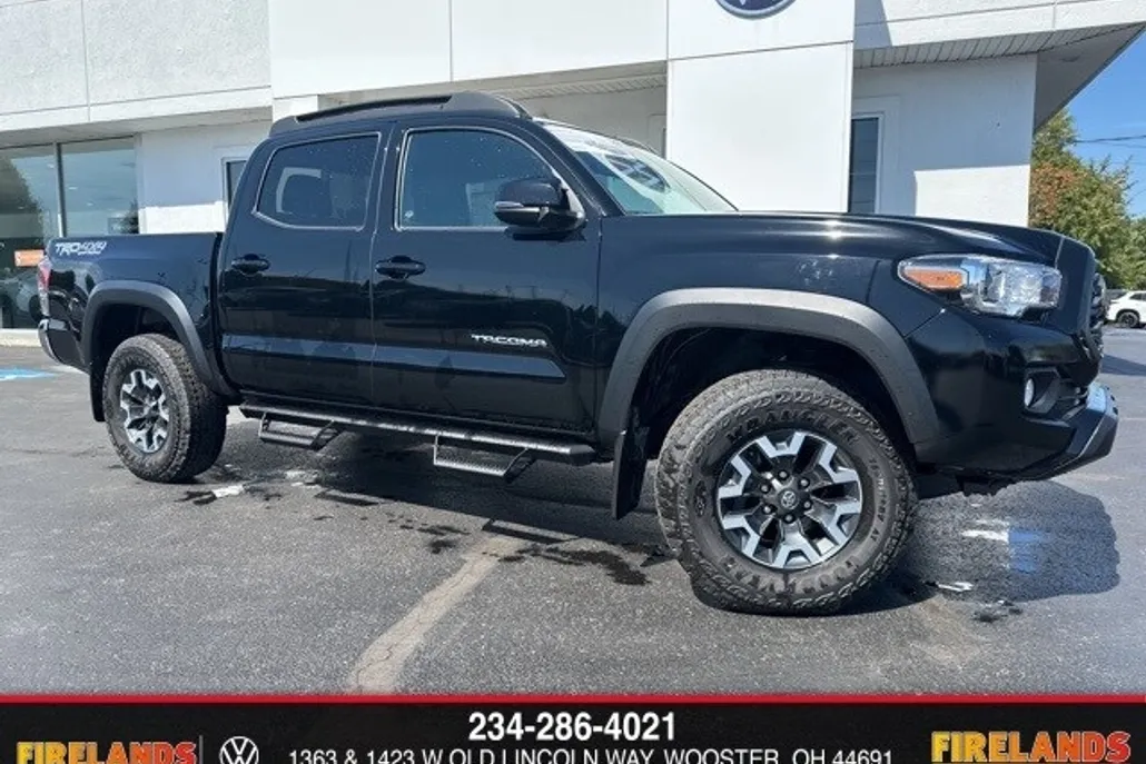 2023 Toyota Tacoma TRD Off-Road Double Cab photo 1