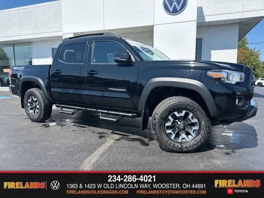 2023 Toyota Tacoma TRD Off-Road Double Cab photo 1