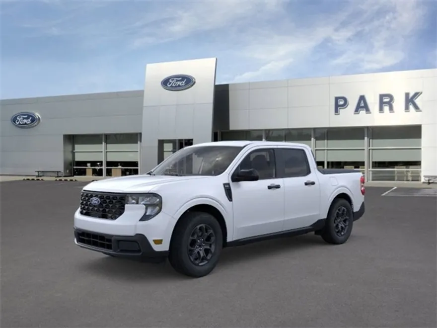 2025 Ford Maverick XLT photo 1