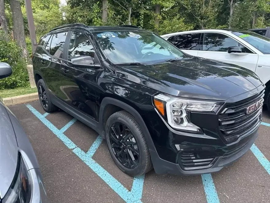 2023 Gmc Terrain SLE photo 1