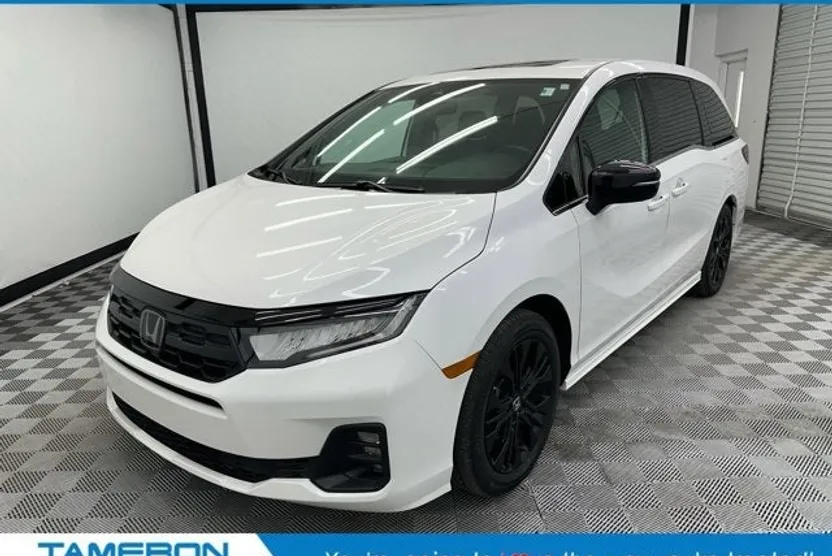 2025 Honda Odyssey photo 1