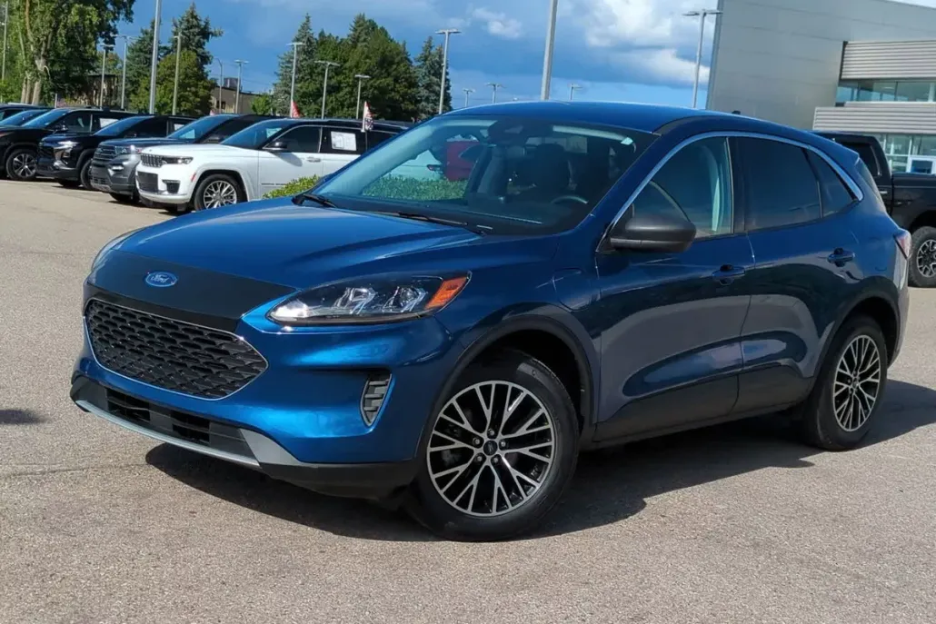 2022 Ford Escape Plug-In Hybrid SE photo 1