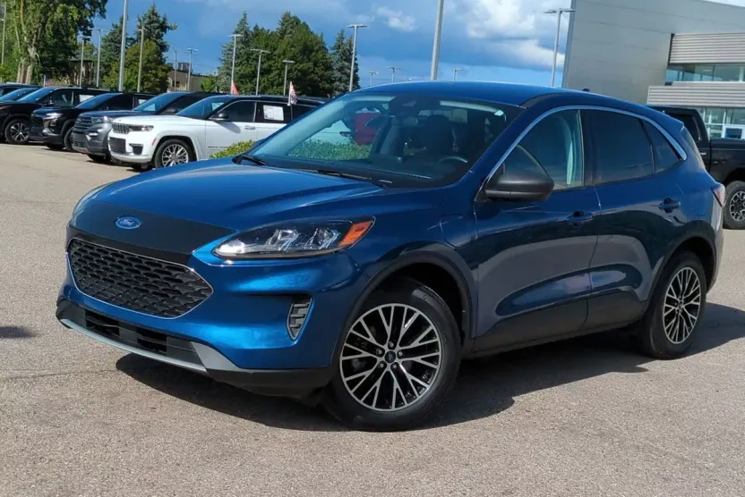 2022 Ford Escape SE Plug-In Hybrid photo 1