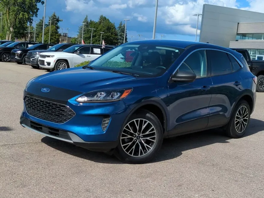 2022 Ford Escape Plug-In Hybrid SE photo 1