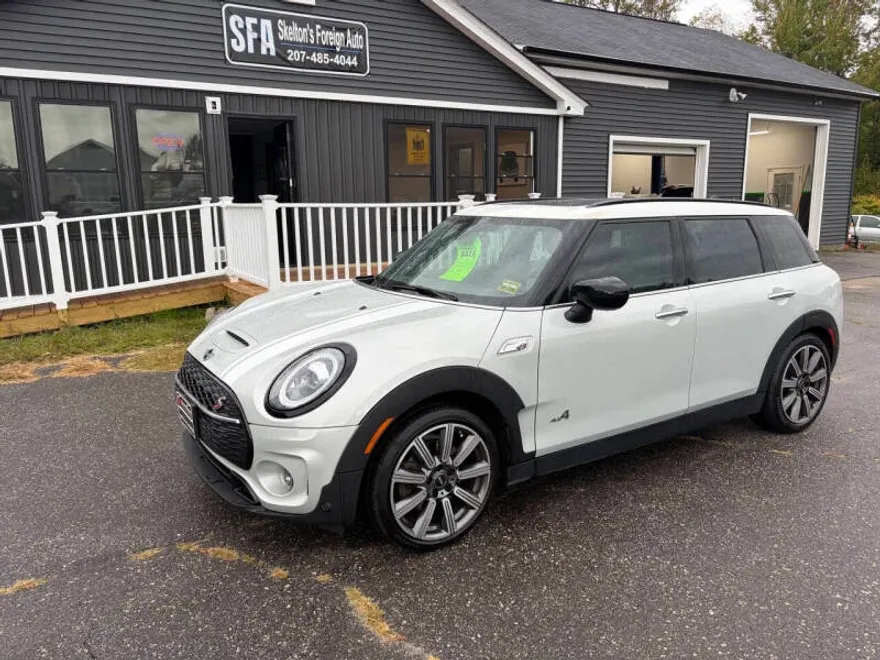 2021 Mini Clubman Base S ALL4 photo 1