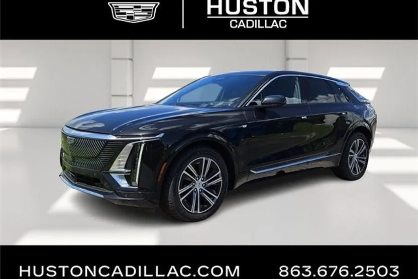 2025 Cadillac Lyriq Luxury photo 1