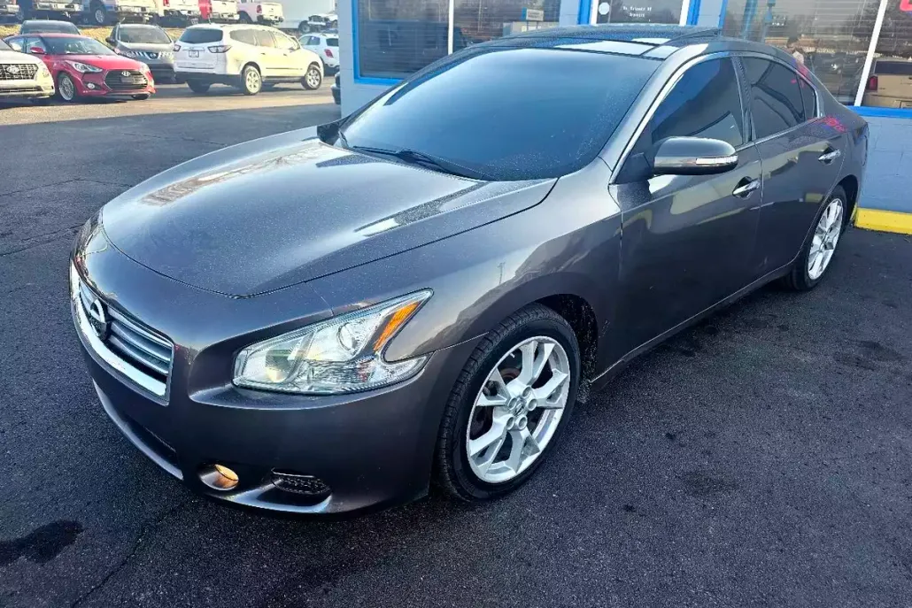 2013 Nissan Maxima SV Premium photo 1