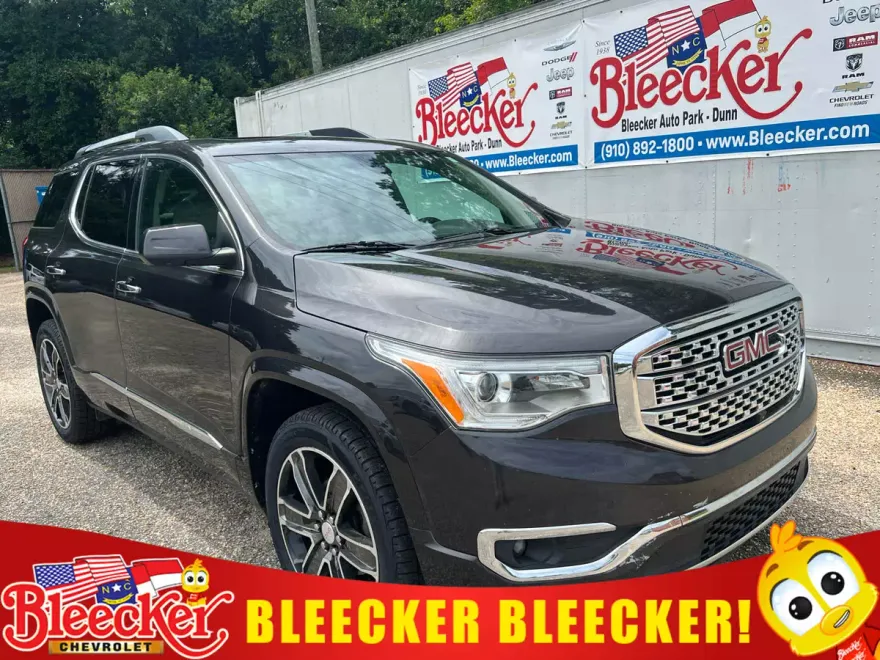 2017 Gmc Acadia Denali photo 1