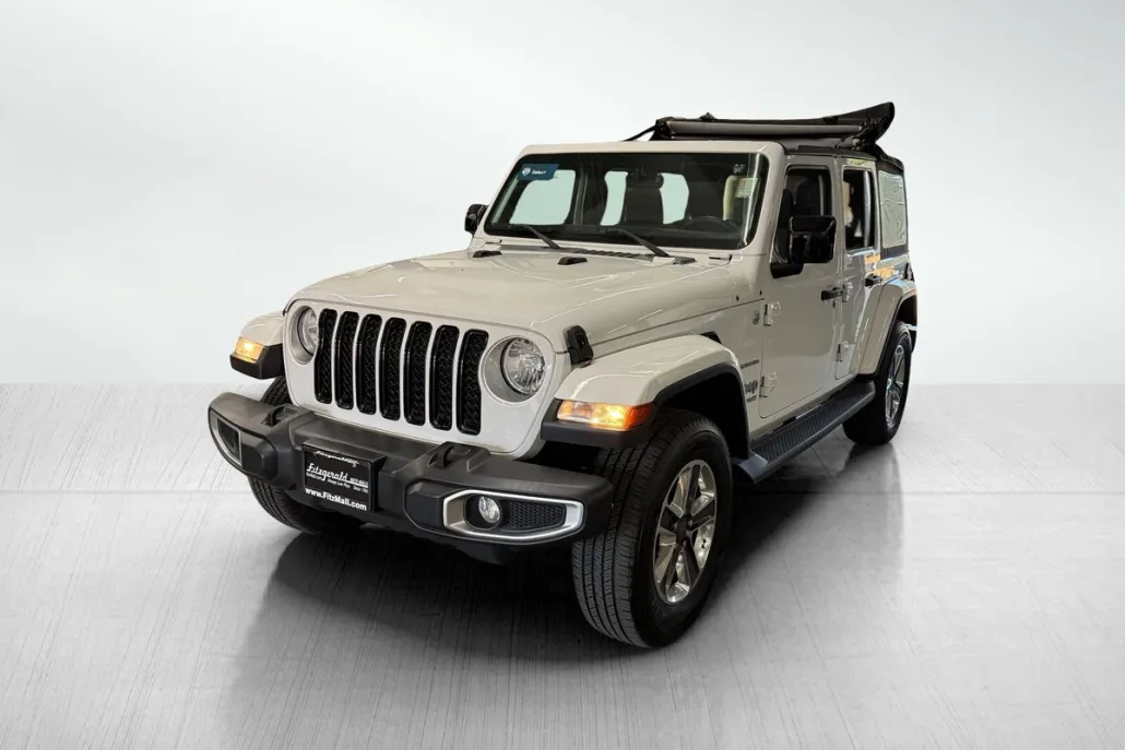 2018 Jeep Wrangler Unlimited Sahara photo 1
