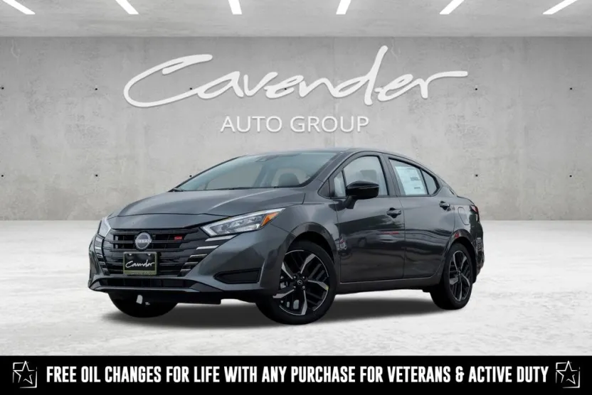 2025 Nissan Versa SR photo 1