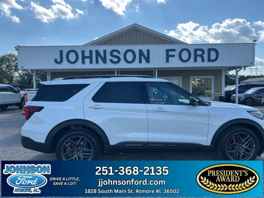 2025 Ford Explorer ST photo 1