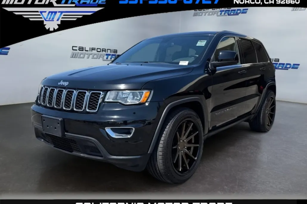 2018 Jeep Grand Cherokee Laredo photo 1