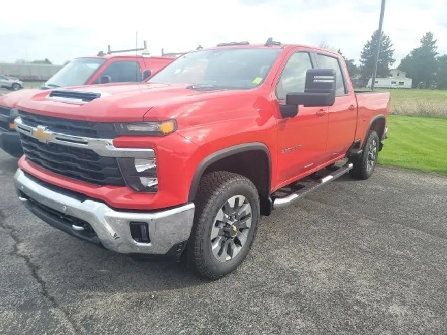 2025 Chevrolet Silverado 2500HD LT photo 1