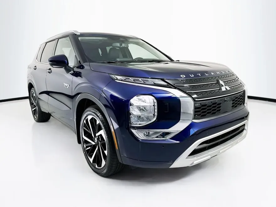 2024 Mitsubishi Outlander PHEV SEL photo 1