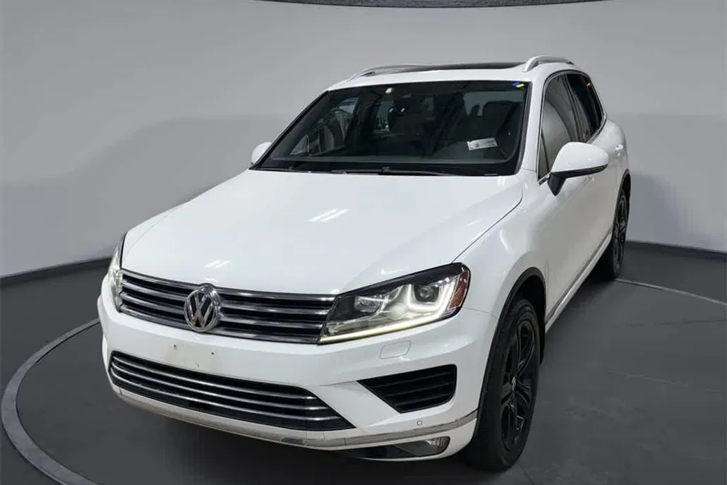 2017 Volkswagen Touareg FSI Wolfsburg Edition photo 1
