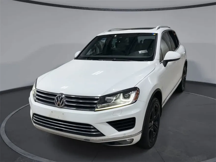 2017 Volkswagen Touareg FSI Wolfsburg Edition photo 1