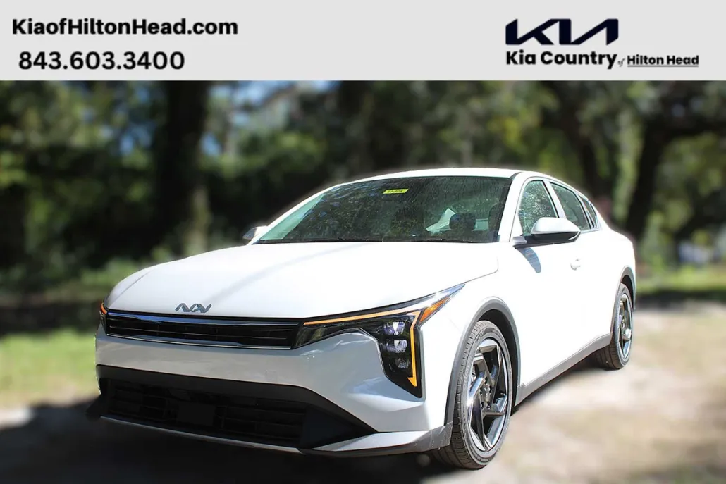 2025 Kia K4 EX photo 1