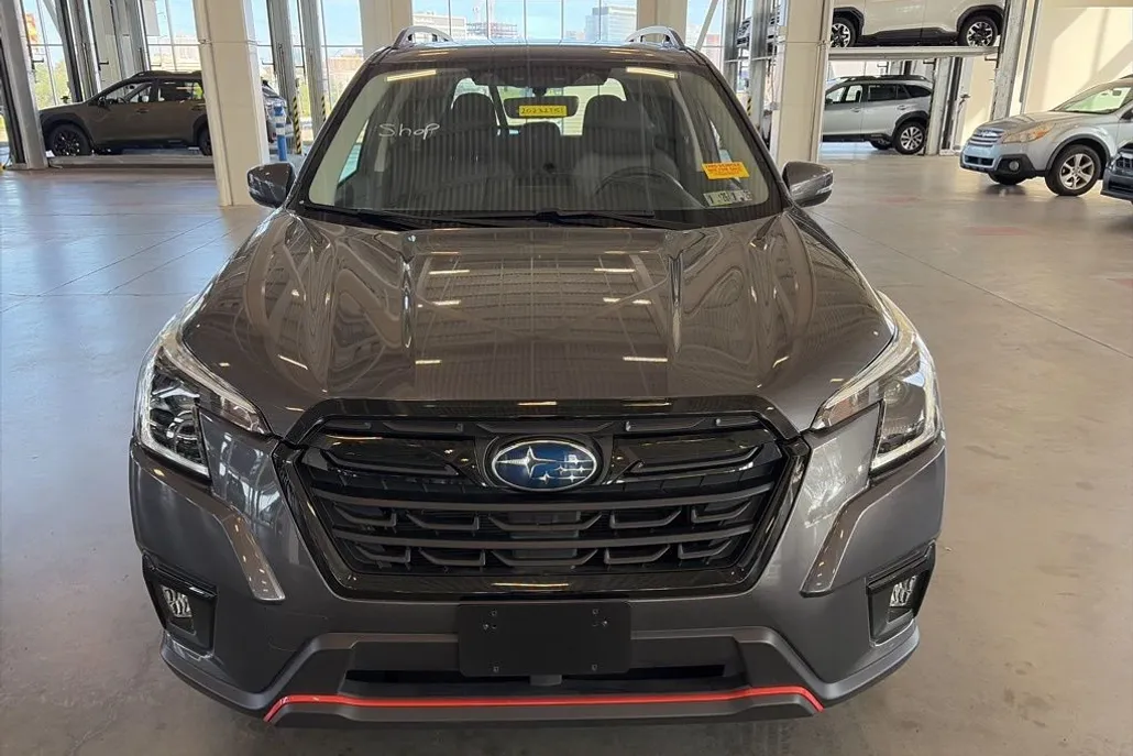 2023 Subaru Forester Sport photo 1