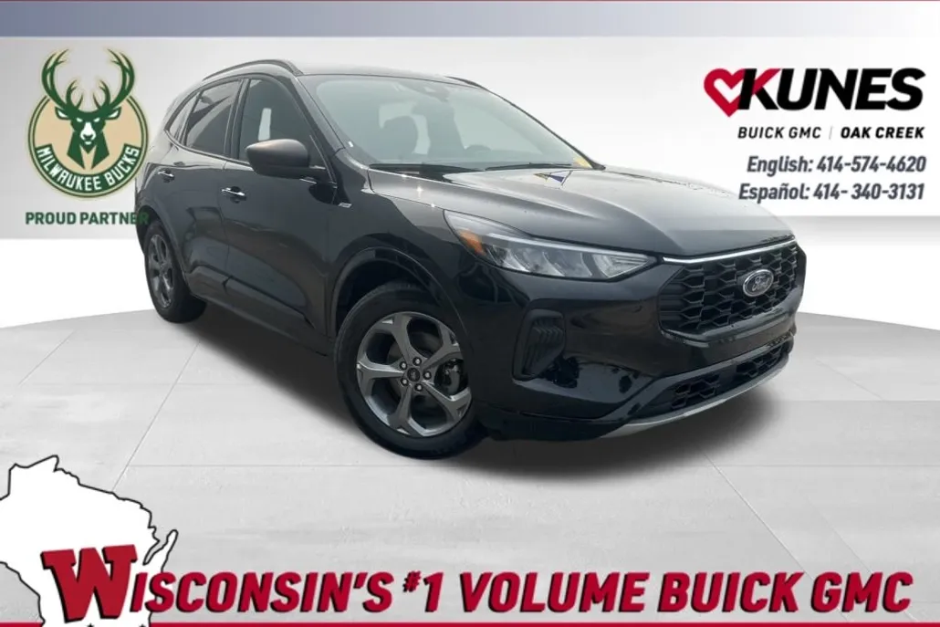 2024 Ford Escape ST-Line photo 1
