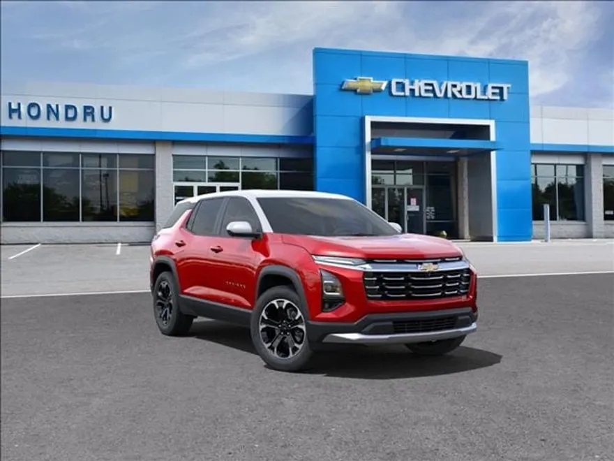 2025 Chevrolet Equinox LT photo 1