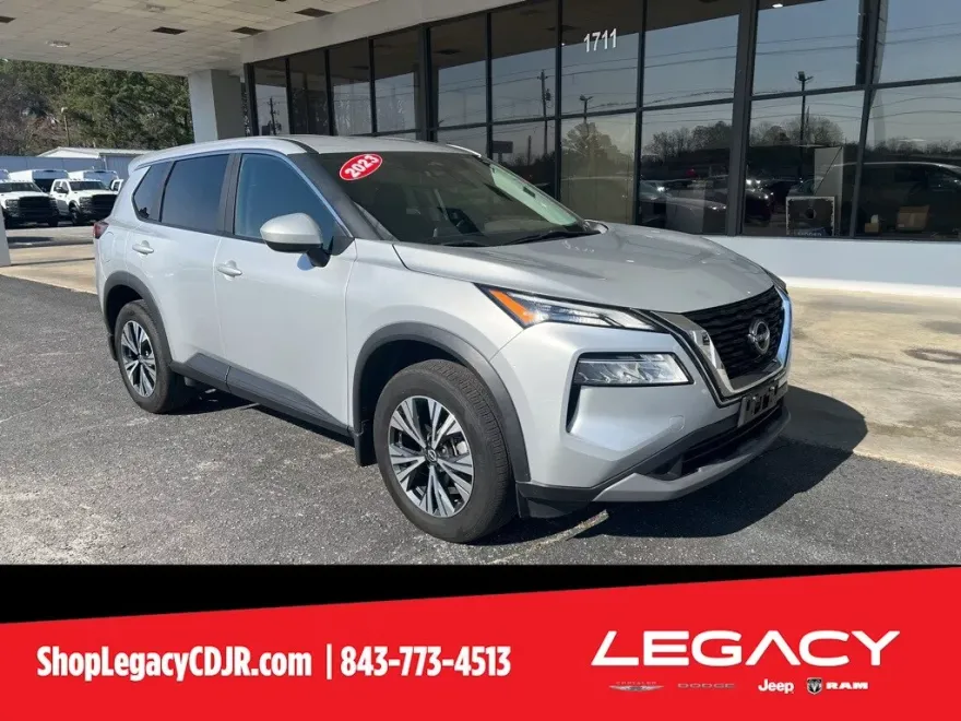 2023 Nissan Rogue SV photo 1