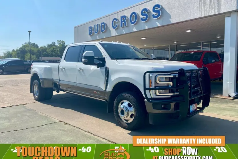 2023 Ford F-350 King Ranch photo 1