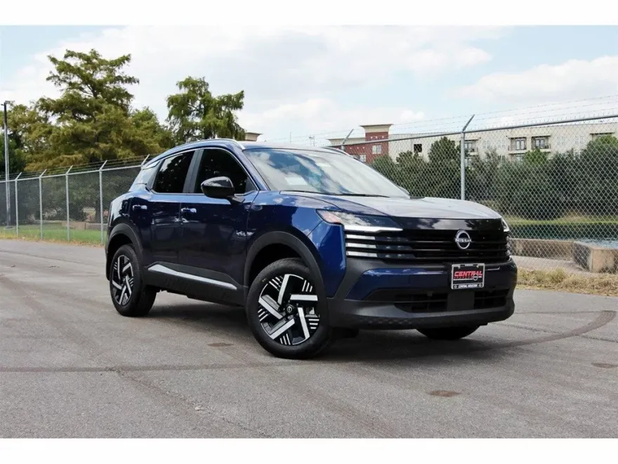 2026 Nissan Kicks SV photo 1
