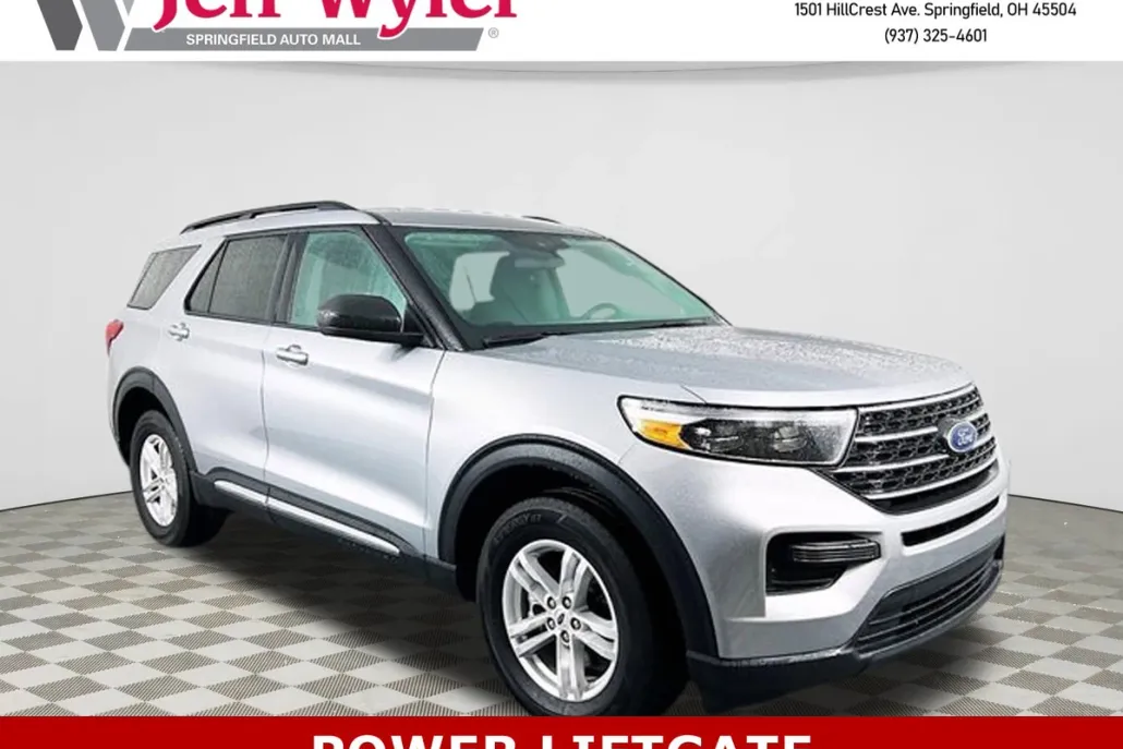 2023 Ford Explorer XLT photo 1