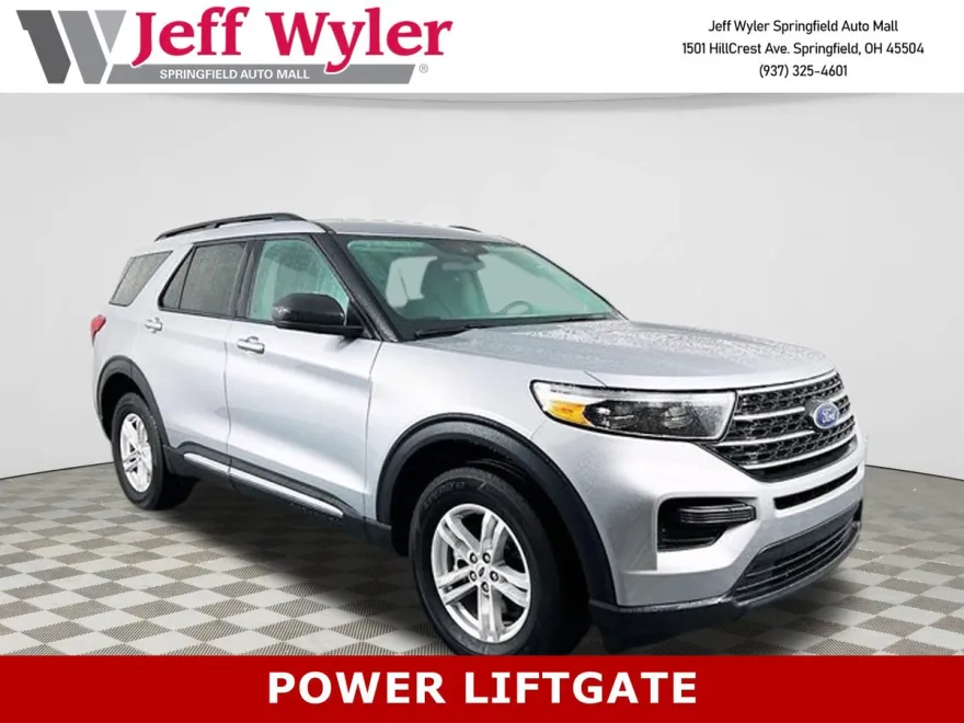 2023 Ford Explorer XLT photo 1