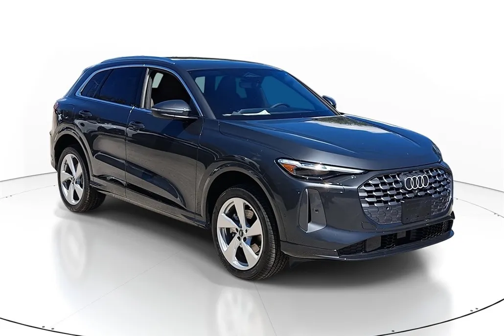 2025 Audi Q5 2.0T Premium Plus photo 1