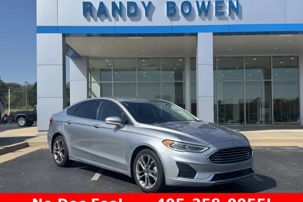 2020 Ford Fusion SEL photo 1