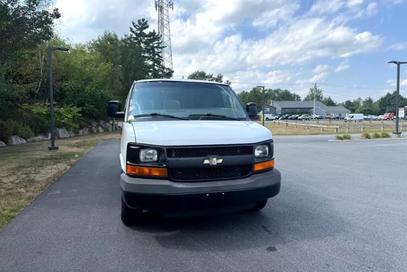 2016 Chevrolet Express Cargo Van 2500 photo 1
