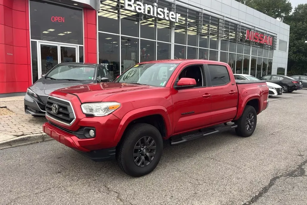 2023 Toyota Tacoma SR5 photo 1