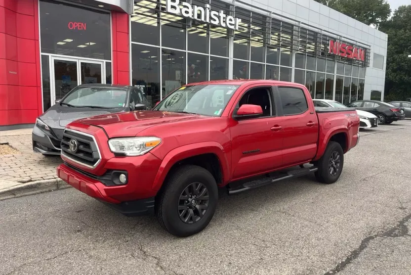 2023 Toyota Tacoma SR5 photo 1